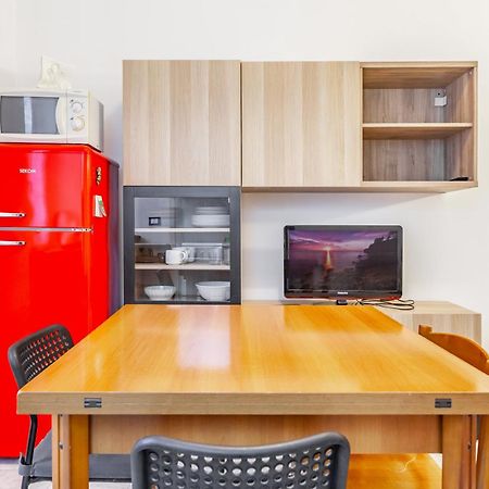 Lomellina Comfy Apartment Milan Exterior photo